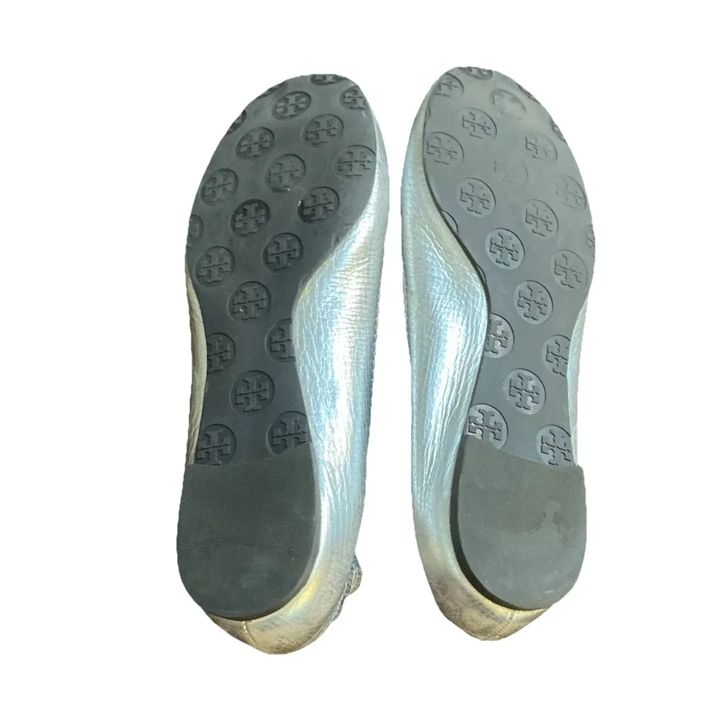 Tory Burch Claire Ballet Flat Silver leather with Silver logo medallion size 8.5